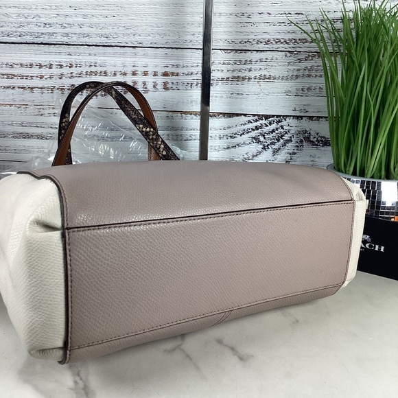 Coach Minetta toupe bag White exotic leather hand shoulder purse - Picture 6 of 13